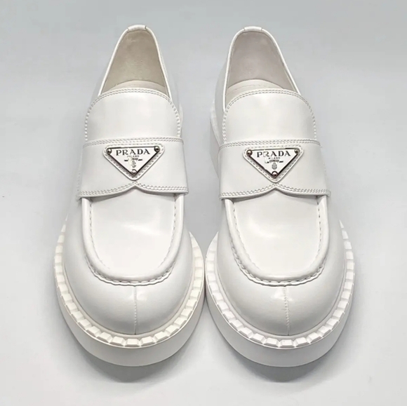 Prada Spazzolato Logo Platform Leather Loafers White size 37.5 US 7.5 NWOB - Picture 2 of 10